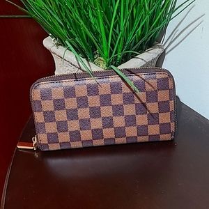 Checkered wallet